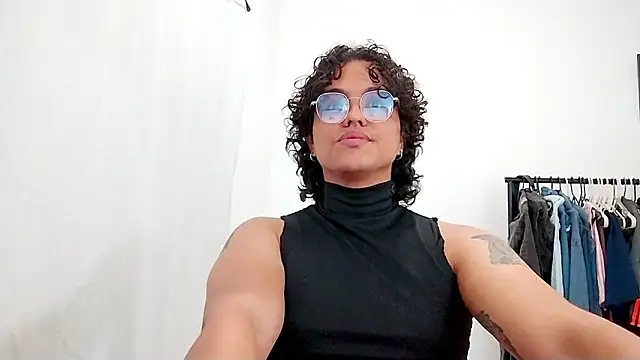 Diane_blossom Pertunjukan Webcam