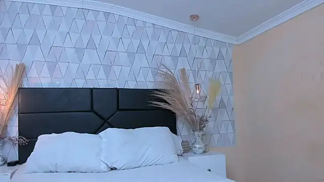 AbbyLoius 在線直播表演