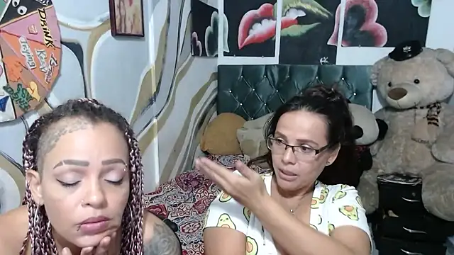 manzanahot9 Adlı Modelin Canlı XXX Sohbeti