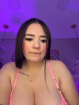 Valeria_carter Adlı Modelin Canlı XXX Sohbeti