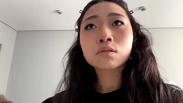 Pokazy przed kamerką – SweetMiaXO