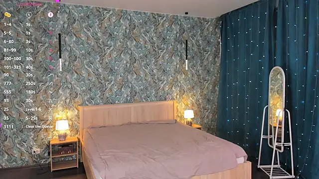 OdellaFrake's Live XXX Chat