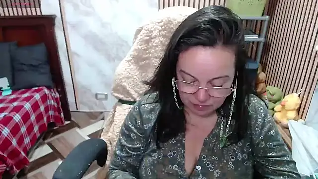 Sonialorens_ Live XXX-chat