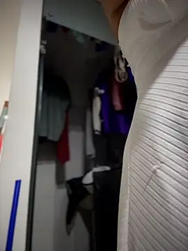 Hips_hannah live XXX chat