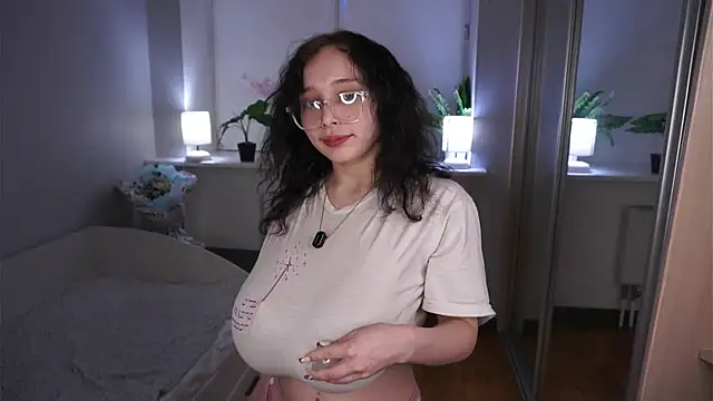 HannaHayles Chat XXX in diretta