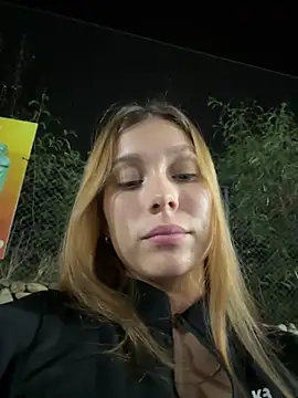 Chat XXX ao vivo de Nikii__