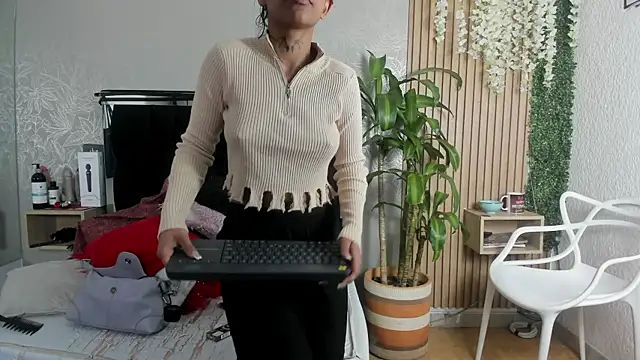 LesliePetitのウェブカメラショー