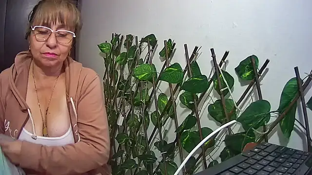 nicoltatiana_ Obrolan Langsung XXX