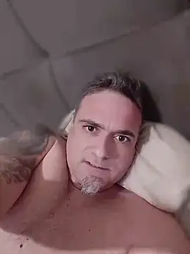 wifesfuckerpu Show Webcam