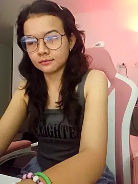 azumiichan Chat XXX in diretta