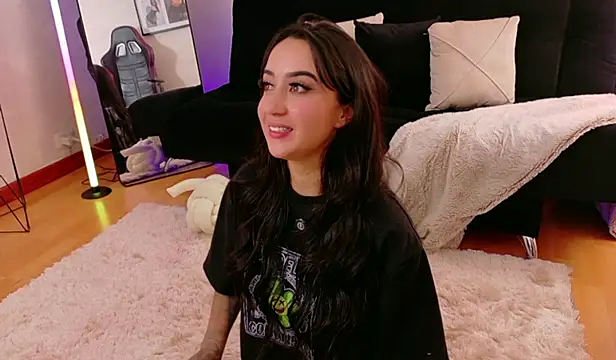 EmmyEvans1 라이브 XXX 채팅