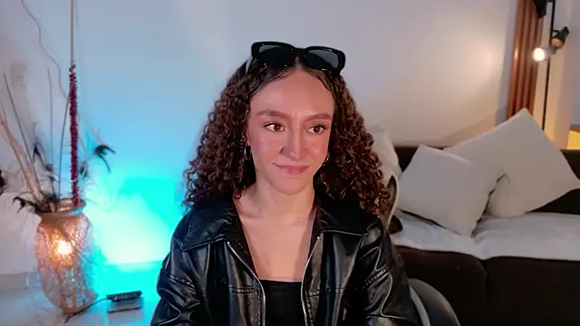 ChloeMoreti: απευθείας συνομιλία ΧΧΧ