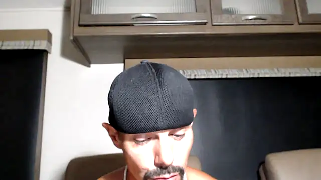 ThickD2C's Live XXX Chat