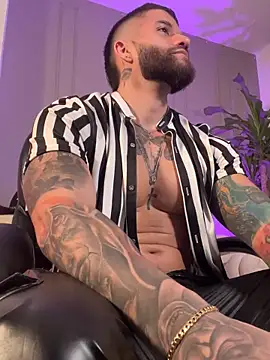 Frank_Farrell Live XXX-Chat