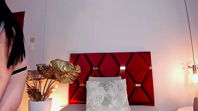 Emilywatsonn Adlı Modelin Canlı XXX Sohbeti