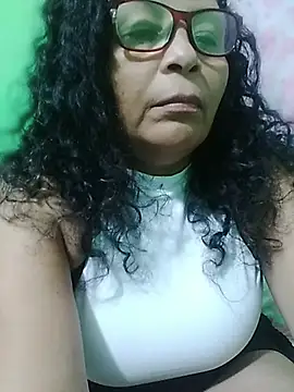 Amarantha25's Live XXX Chat