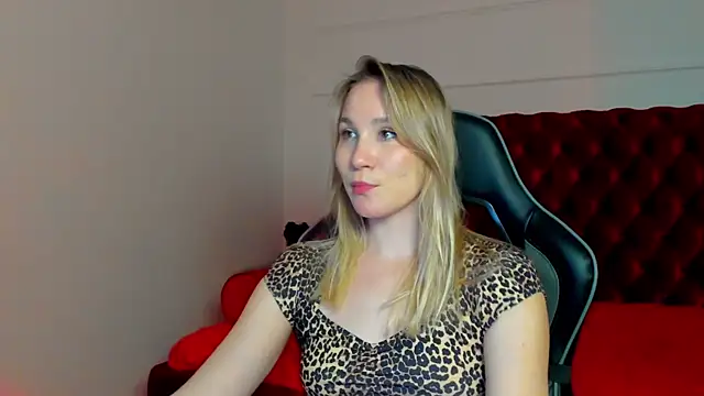 Živý XXX chat ElaraVoltage