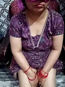 Gujju_bhabhi69's Live XXX Chat