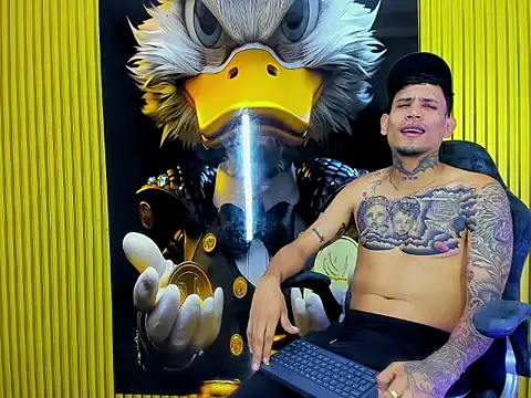Winsord_Bigcock Webcam Show