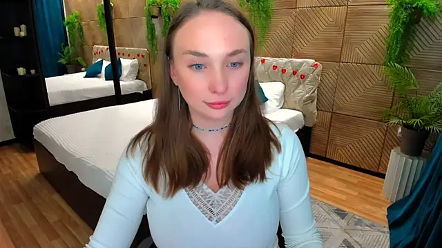 TrueReincarnation live XXX chat