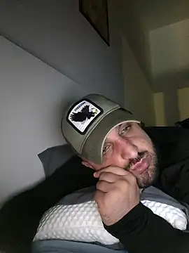 Mertozer01 Webcamshow