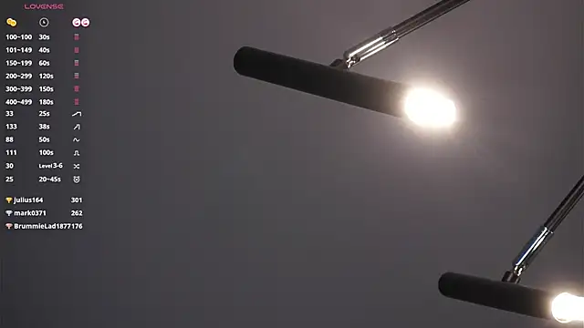 JerriJereb webkamerás műsora