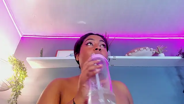 Natasha_Luxy's Live XXX Chat