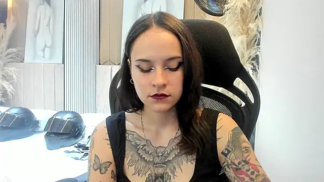 AnnyThompson_ Live XXX-Chat