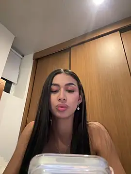 Czat XXX na żywo – maddy_bronw_