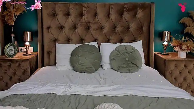 CalyMoon Adlı Modelin Canlı XXX Sohbeti