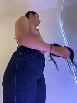 IsabellaJoness_ Live XXX-Chat