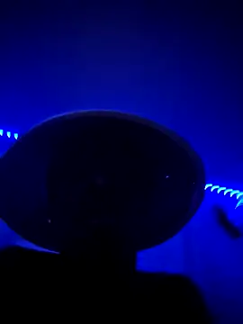 hormoneactivated: διαδικτυακό σόου στην κάμερα