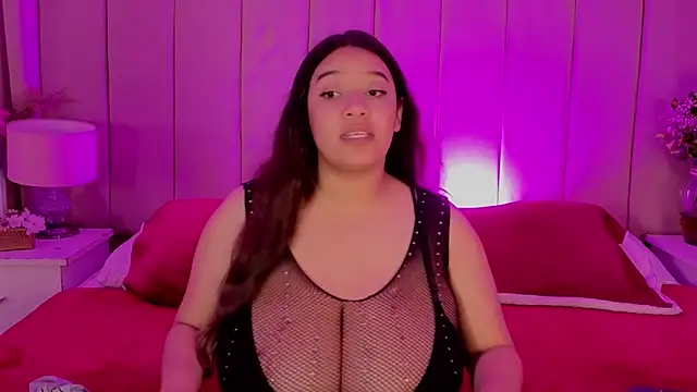 MollyBigBoobs12's Live XXX Chat