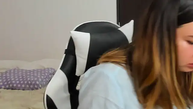 __Emma__11__Lecat_'s Live XXX Chat