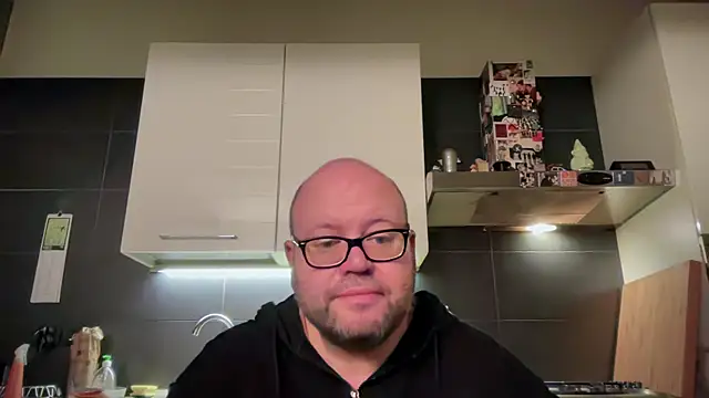 theitalianbear Webcam Show