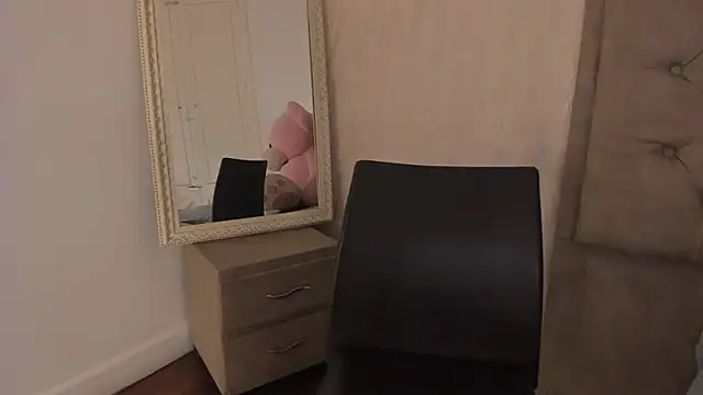 Lila_clark's Live XXX Chat