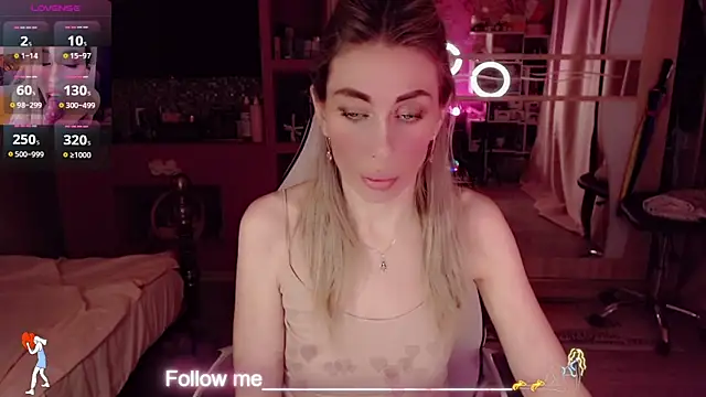 AnnieGOld_ Chat XXX in diretta