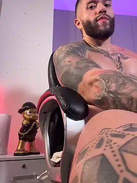 Frank_Farrell's Live XXX Chat