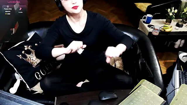 Imperatriza Adlı Modelin Canlı XXX Sohbeti