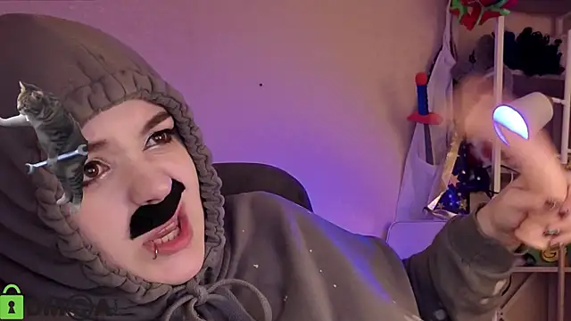 Mia_R0ss: онлайн-секс-чат