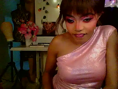 Anaconda2350: онлайн-секс-чат