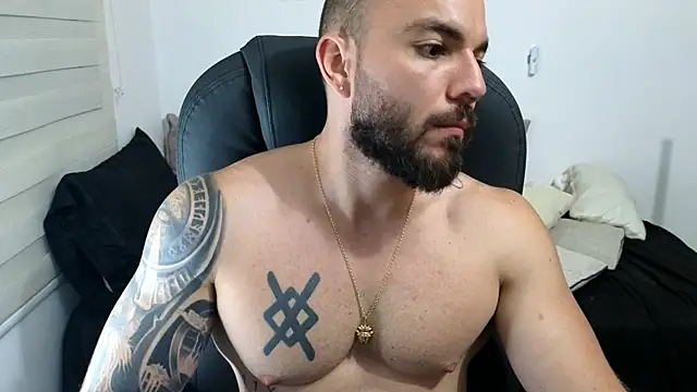 Isaac_Carterのウェブカメラショー