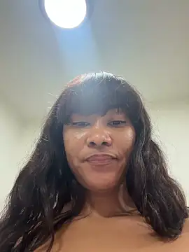 Chat XXX en directo de LuckyAriela