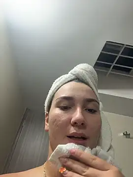 XXX chat uživo modela ava_blue