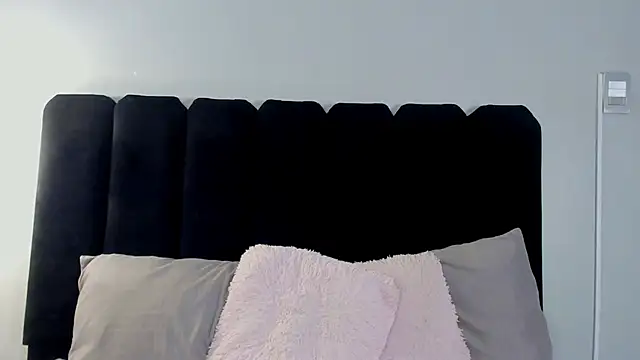 Amaranoir- Adlı Modelin Canlı XXX Sohbeti