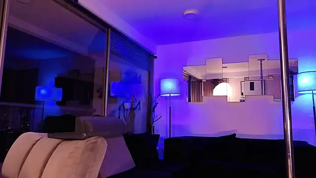 Czat XXX na żywo – mandi4pole_