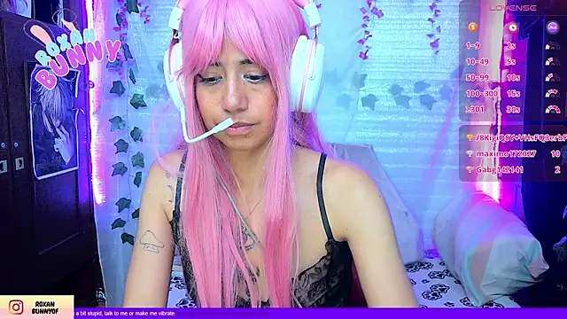 Roxanbunny1: онлайн-секс-чат