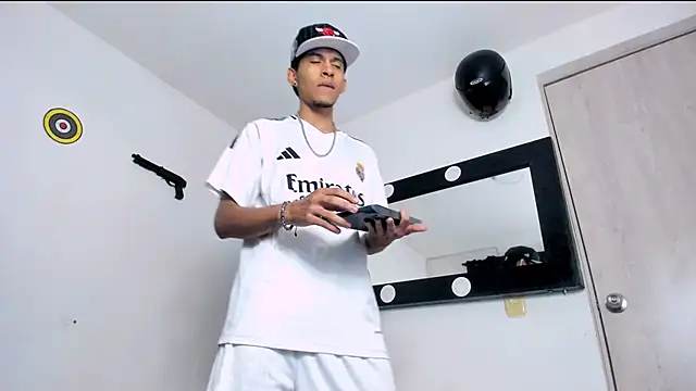 Samuel_Suarez's Live XXX Chat