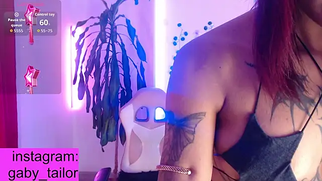 แชท XXX สดของ Gaby_Tailor