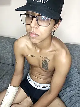 แชท XXX สดของ TuPapi_21